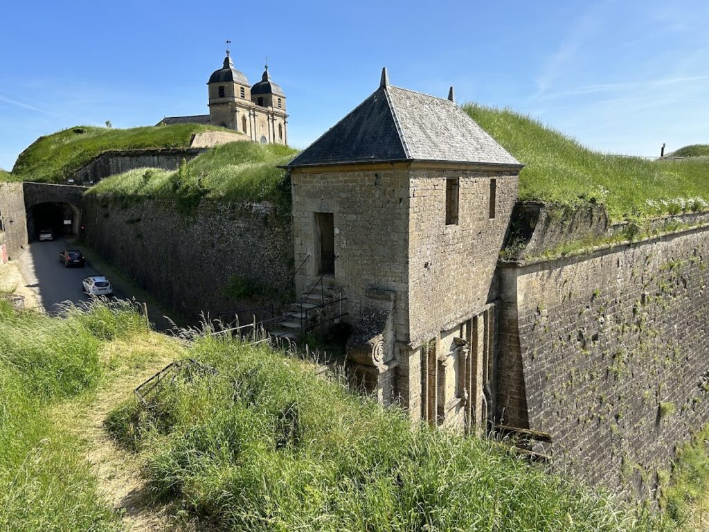 Citadelle de Montmédy: A Fortified Stronghold in France 3 Citadelle de Montmédy