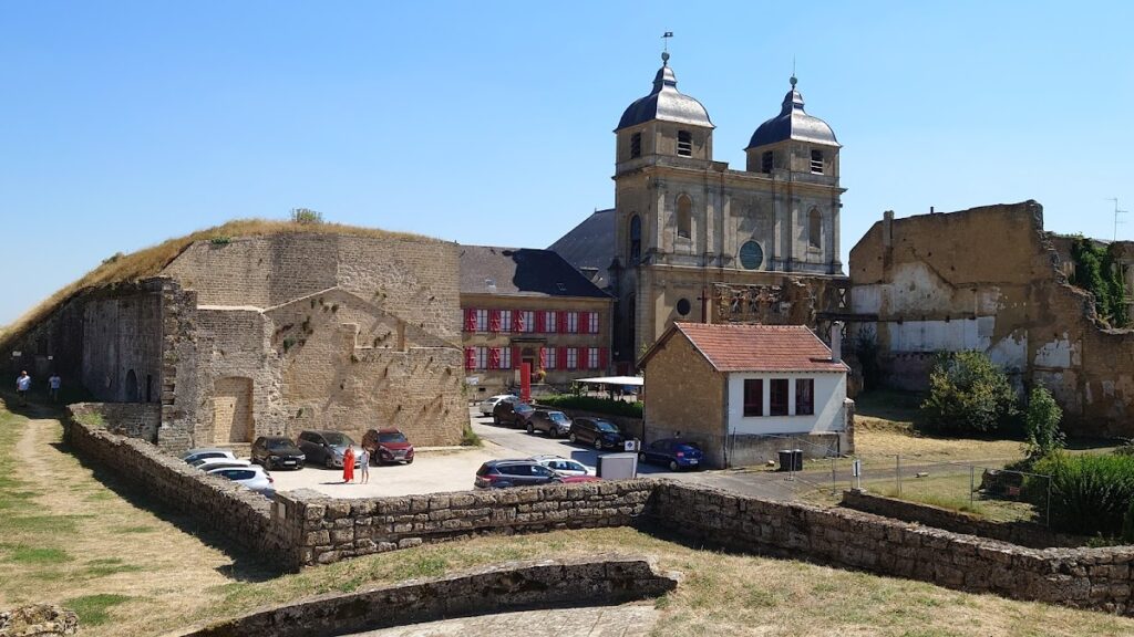 Citadelle de Montmédy: A Fortified Stronghold in France 5 Citadelle de Montmédy