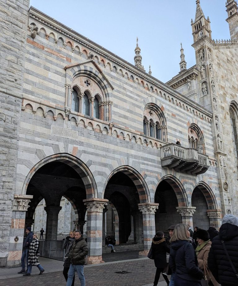 Broletto: Como’s Medieval Municipal Center in Italy