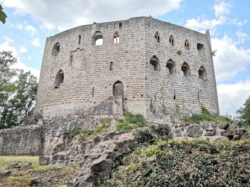 Château de Spesbourg: A Medieval Fortified Castle in France 2 Château de Spesbourg