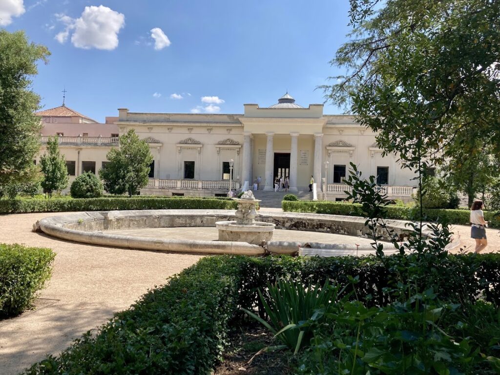 Palace of Vista Alegre: A Royal and Institutional Residence in Madrid 1 Palace of Vista Alegre