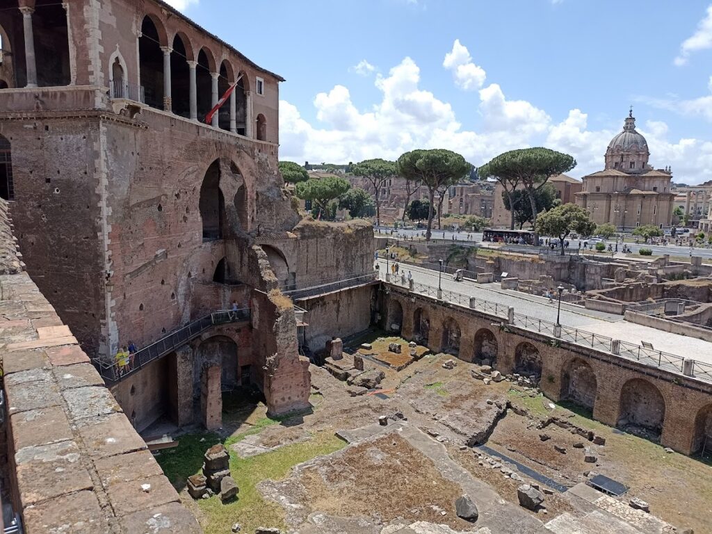 Casa dei Cavalieri di Rodi: A Hospitaller Priory in Rome 1 Casa dei Cavalieri di Rodi