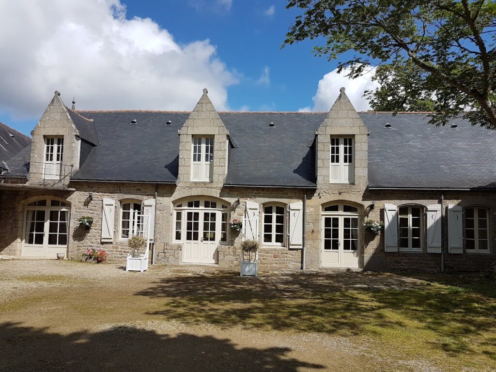 Manoir de Kerazan: Breton Country Estate and Museum 2 Manoir de Kerazan