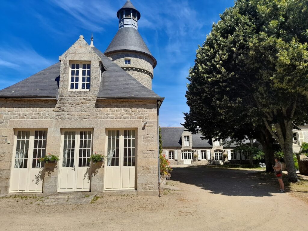 Manoir de Kerazan: Breton Country Estate and Museum 3 Manoir de Kerazan