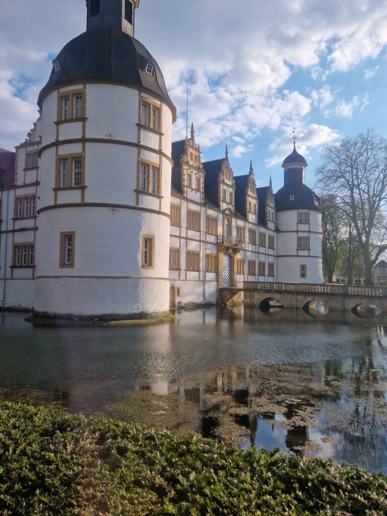 Schloss Neuhaus, Paderborn: An Episcopal Residence and Moated Renaissance Castle 3 Schloss Neuhaus, Paderborn