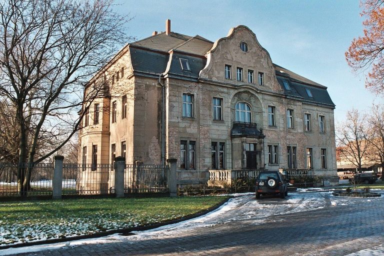 Rittergut Etzdorf: A Historic Estate and Agricultural Enterprise in Germany