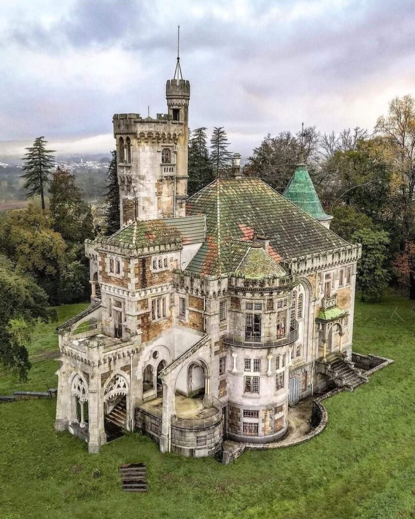 Castelo da Dona Chica: A Neo-Romantic Manor House in Portugal 2 Castelo da Dona Chica
