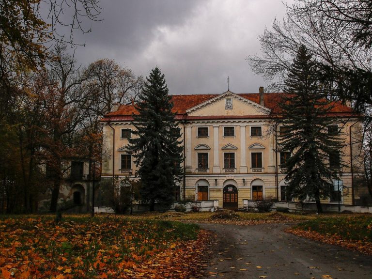 Koniecpolski Palace in Koniecpol: A Former Defensive Residence and Palace Complex