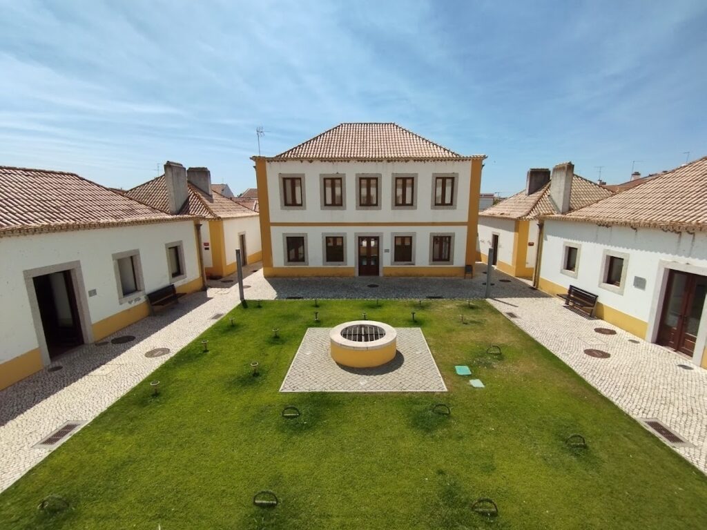 Royal Palace of Salvaterra de Magos: A Portuguese Royal Residence and Hunting Lodge 2 Royal Palace of Salvaterra de Magos