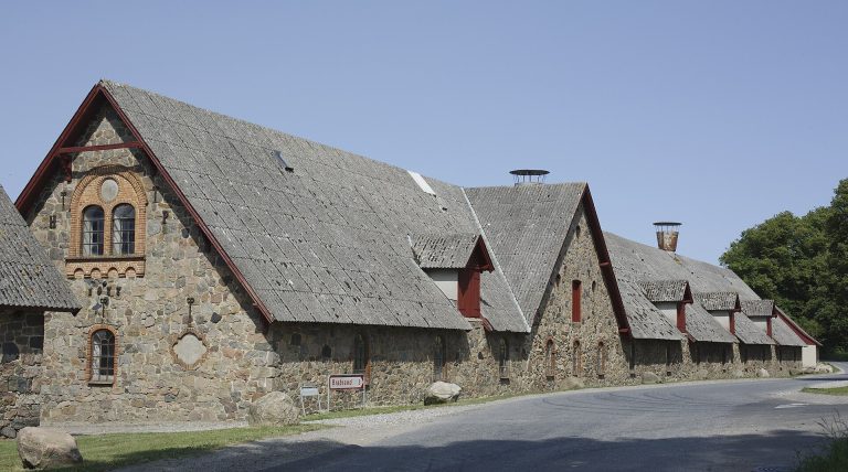 Constantinsborg: A Historic Manor Estate in Denmark