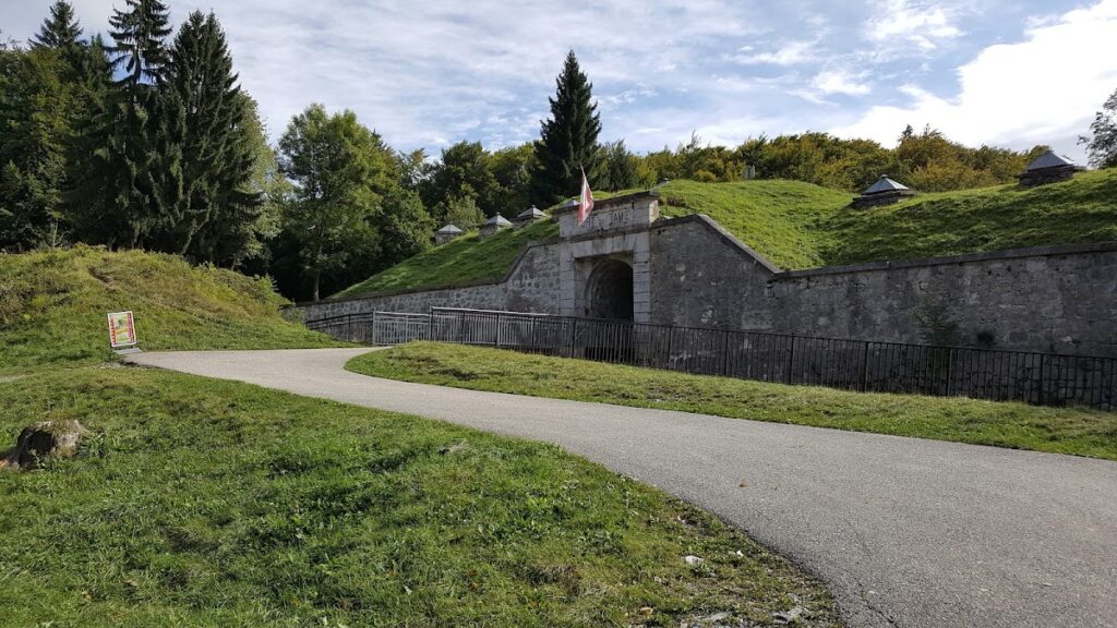 Fort de Tamié: An Alpine Fort in the Albertville Fortified Position 3 Fort de Tamié
