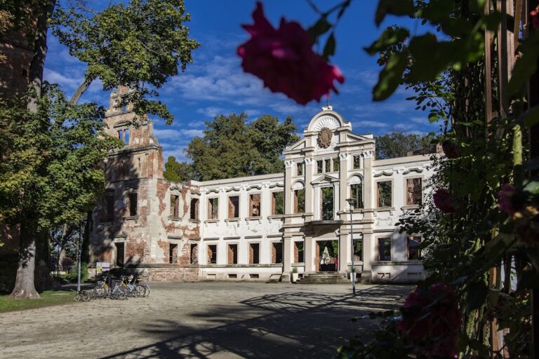 Żmigród Castle: A Medieval Fortress and Baroque Palace Complex in Poland
