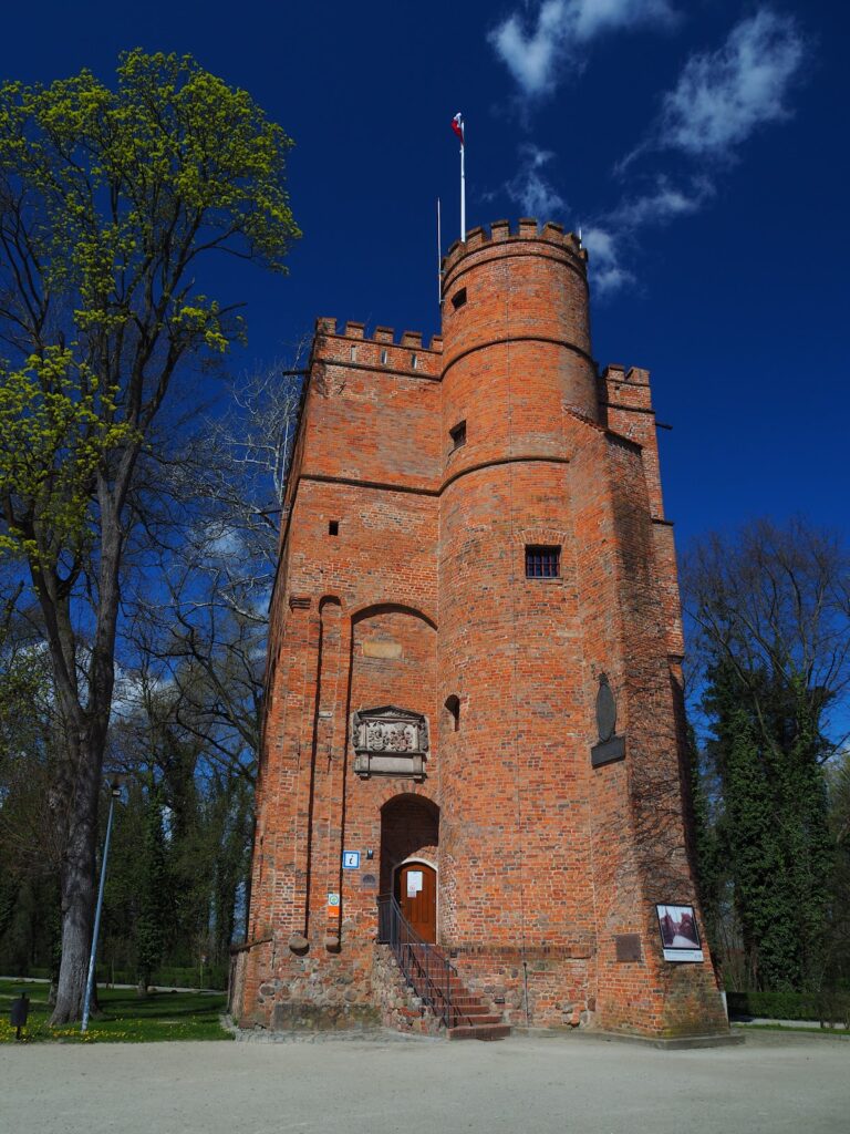Żmigród Castle: A Medieval Fortress and Baroque Palace Complex in Poland 2 Żmigród Castle