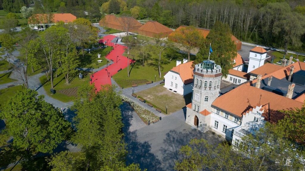 Maarjamäe Palace: A Historic Manor and Museum in Tallinn 1 Maarjamäe Palace