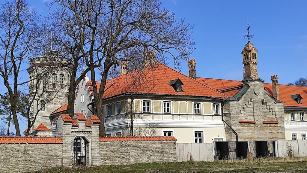 Maarjamäe Palace: A Historic Manor and Museum in Tallinn 3 Maarjamäe Palace