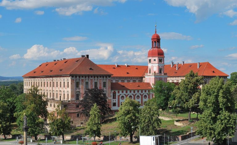 Roudnice nad Labem Castle: A Bohemian Episcopal and Lobkowicz Residence