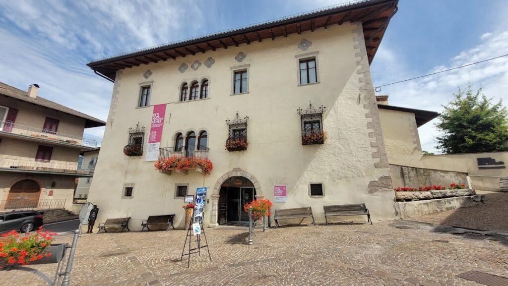 Casa de Gentili: A Late-Renaissance Palace in Sanzeno, Italy 2 Casa de Gentili