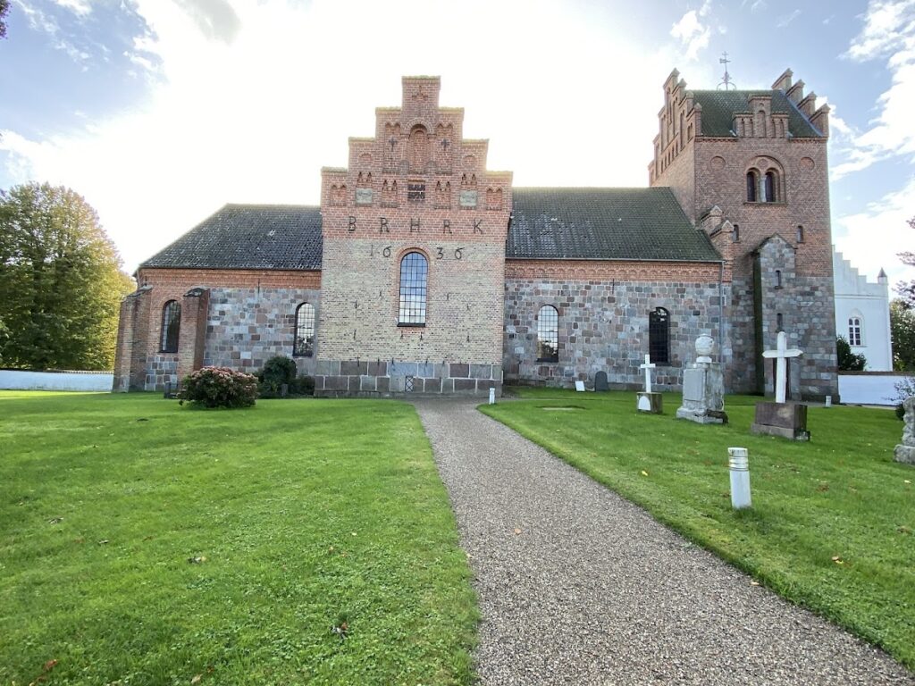 Halsted Priory: A Benedictine House and Danish Manor Estate 1 Halsted Priory