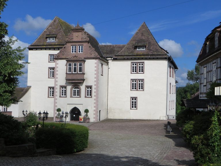 Fürstenberg Castle: Medieval Fortress and Porcelain Manufactory in Germany
