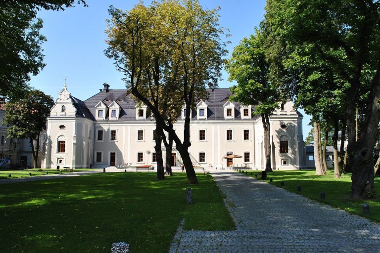 Lubliniec Castle: A Baroque and Classicist Residence in Poland