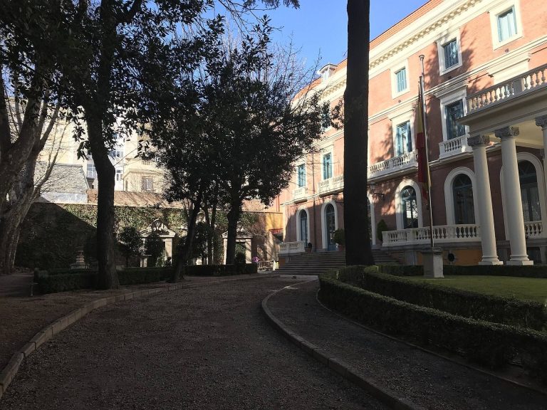 Palacio Zurbano: A Seventeenth-Century Palace in Álava, Spain