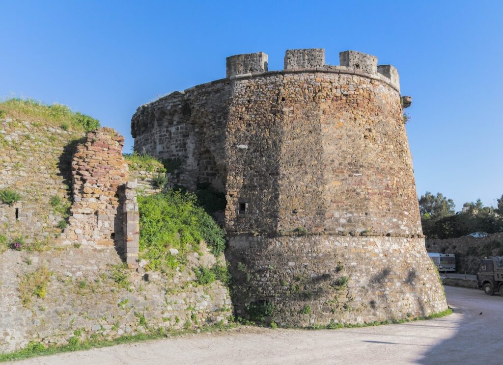 Castle of Chios: A Medieval Citadel in Greece 1 Castle of Chios