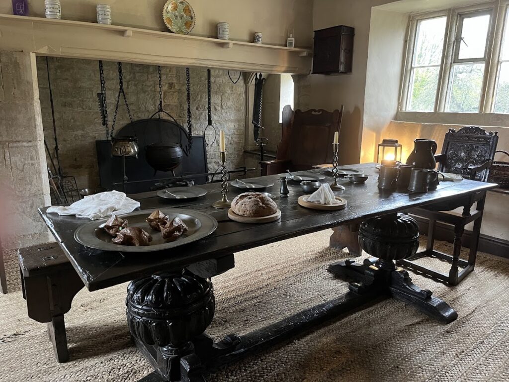 Woolsthorpe Manor: Newton’s Childhood Home and Scientific Heritage 4 Woolsthorpe Manor