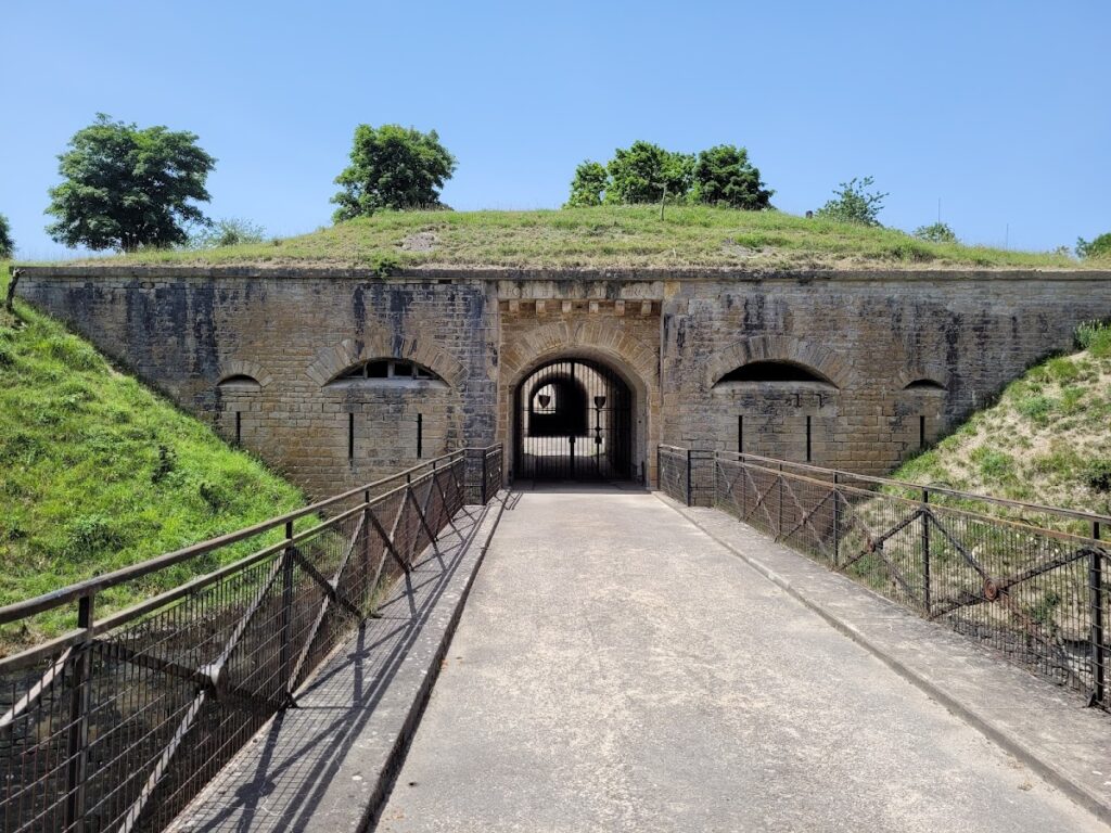 Fort de la Motte-Giron: A Detached Fort Protecting Dijon 2 Fort de la Motte-Giron