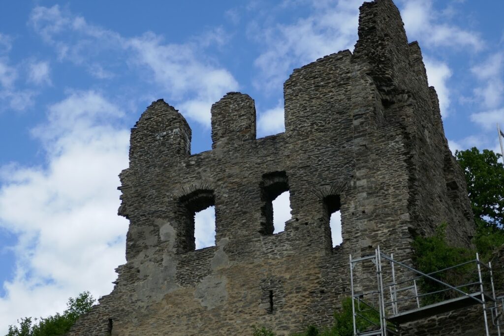 Isenburg: A Romanesque Hill Castle and Family Seat in Germany 3 Isenburg