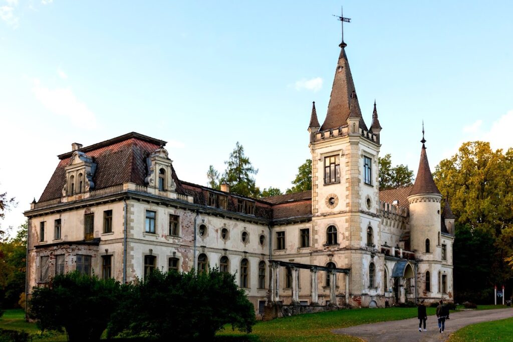 Stāmeriena Palace: A Latvian Manor and Estate Complex 3 Stāmeriena Palace