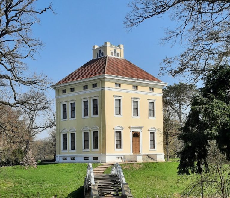 Luisium: A Neoclassical Palace and Landscape Garden in Germany