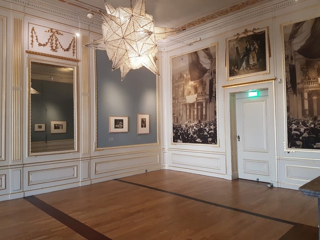 Lange Voorhout Palace: A Former Royal Palace in The Hague 2 Lange Voorhout Palace