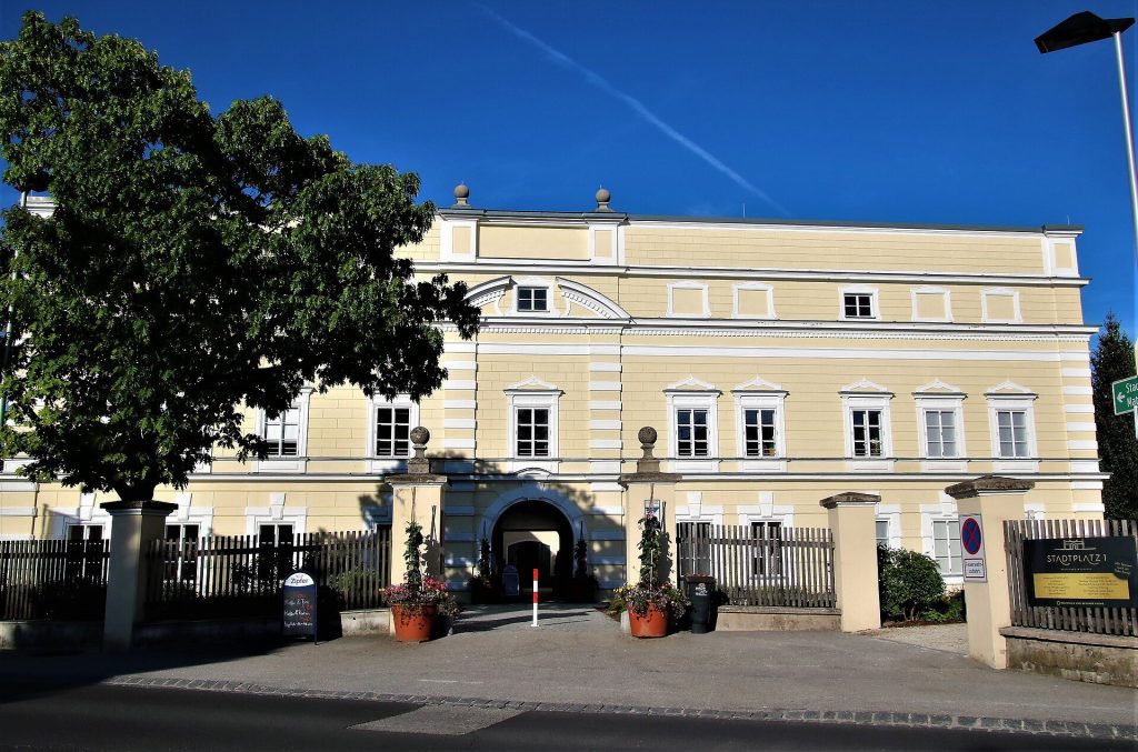 Schloss Mattighofen: From Medieval Castle to Austrian Palace 2 Schloss Mattighofen