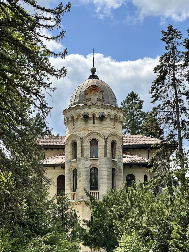 Vrana Palace: A Former Royal Residence in Sofia, Bulgaria 4 Vrana Palace