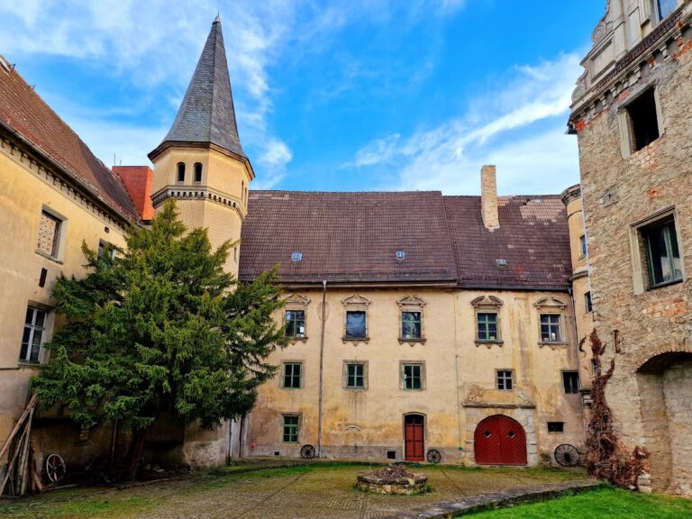 Dieskau Castle and Park: A Historic Estate in Germany
