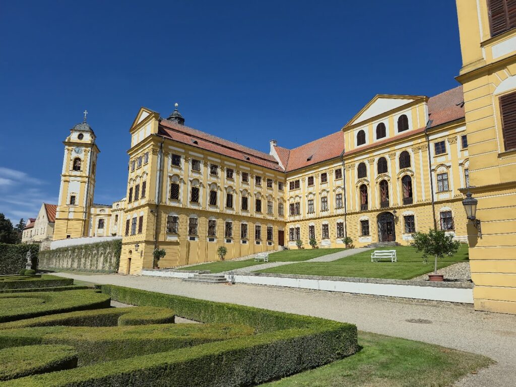 Jaroměřice Castle: A Baroque Cultural Residence in Czechia 1 Jaroměřice Castle