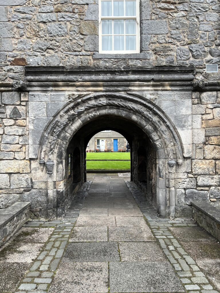 Menstrie Castle: A Sixteenth-Century Scottish Manor House 2 Menstrie Castle