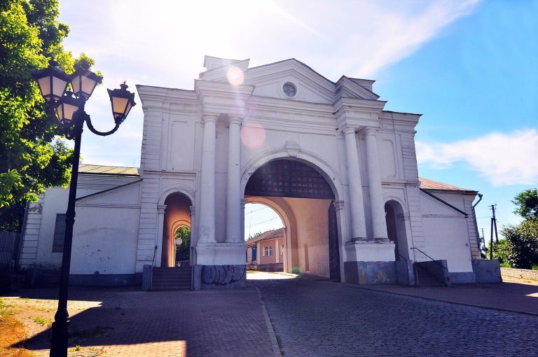 Hlukhiv Fortress: A Medieval Defensive Stronghold in Ukraine