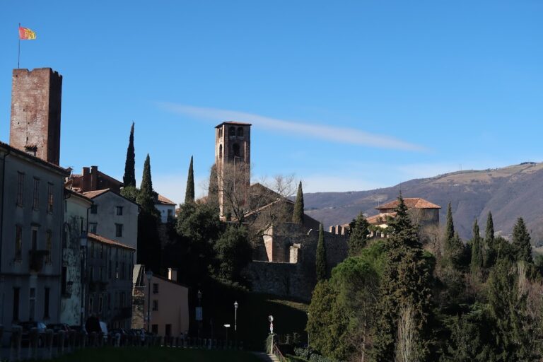 Castle (Ezzelini Castle): Medieval Fortification in Bassano del Grappa