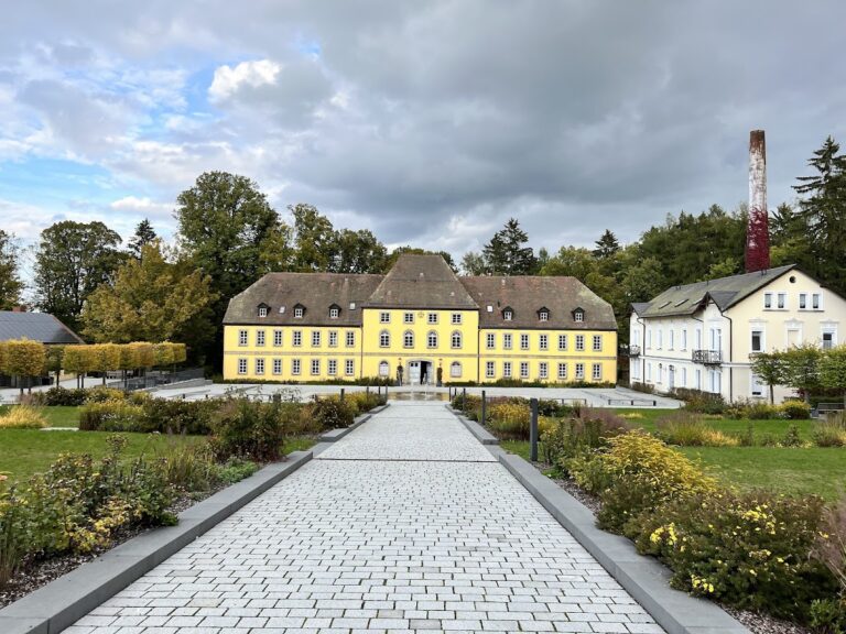 Schloss Alexandersbad: An Early-Classical Spa Building in Germany