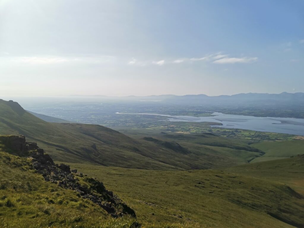 Caherconree: An Iron Age Promontory Fort in Ireland 2 Caherconree