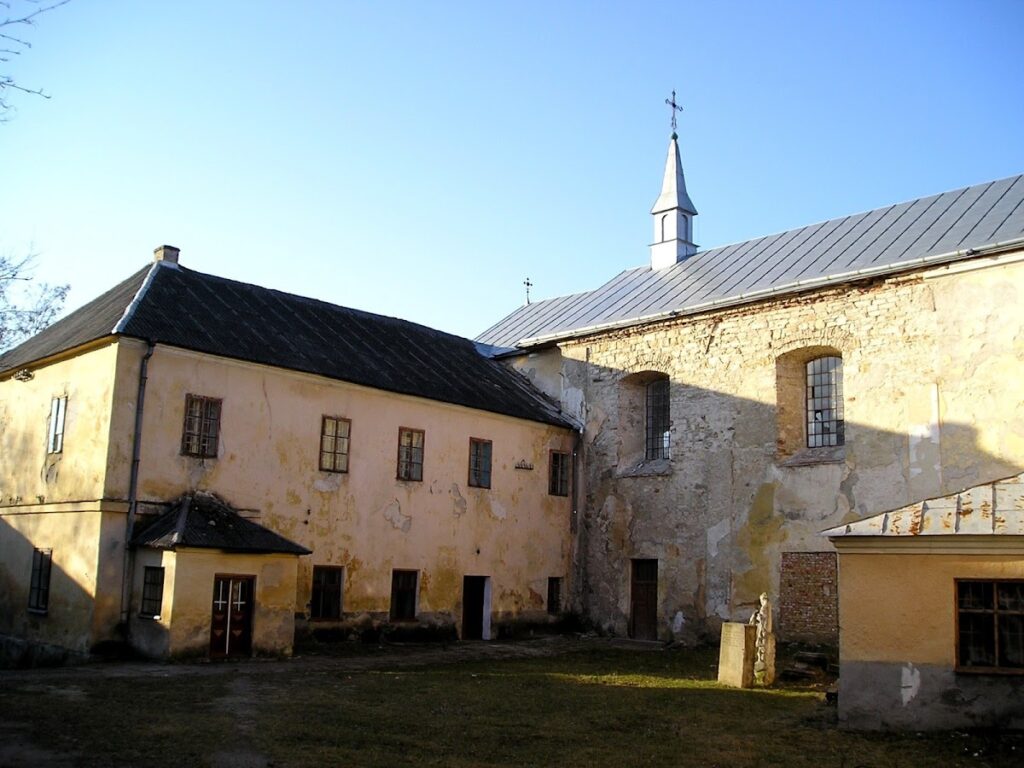 Budaniv Castle and Convent: A Fortification and Religious Complex in Ukraine 2 Budaniv castle and convent