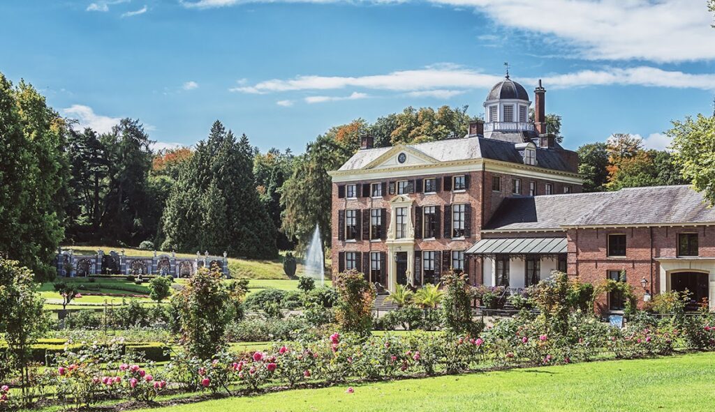 Landgoed Rosendael: A Late-Medieval Castle Estate in the Netherlands 1 Landgoed Rosendael