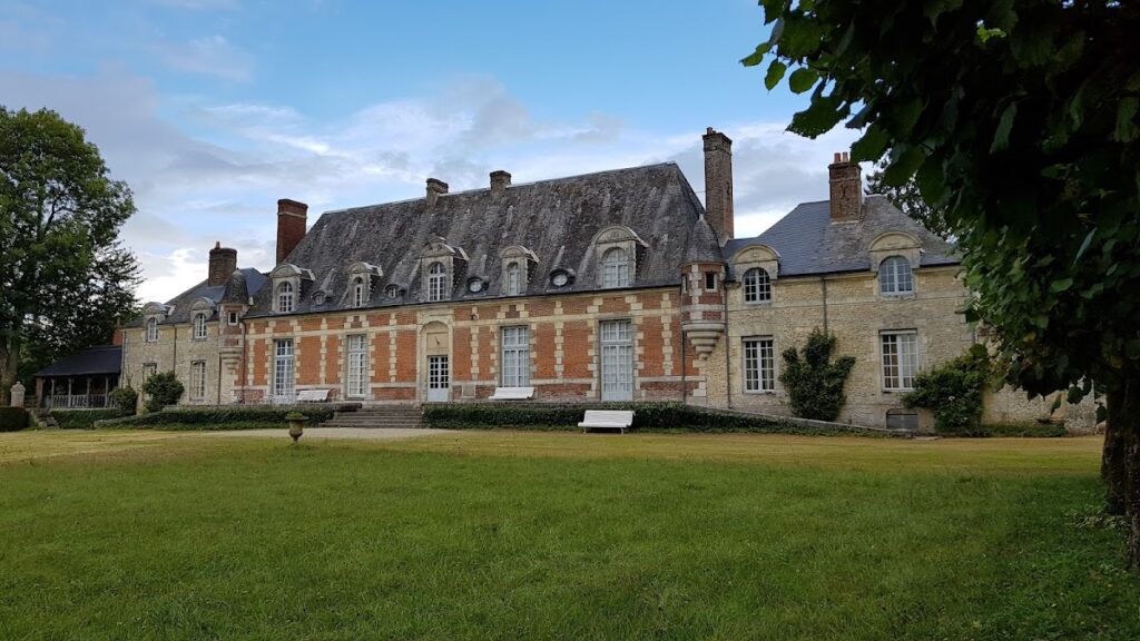 Château du Tertre: A Louis XIII-Style Residence and Cultural Landmark in France 1 Château du Tertre