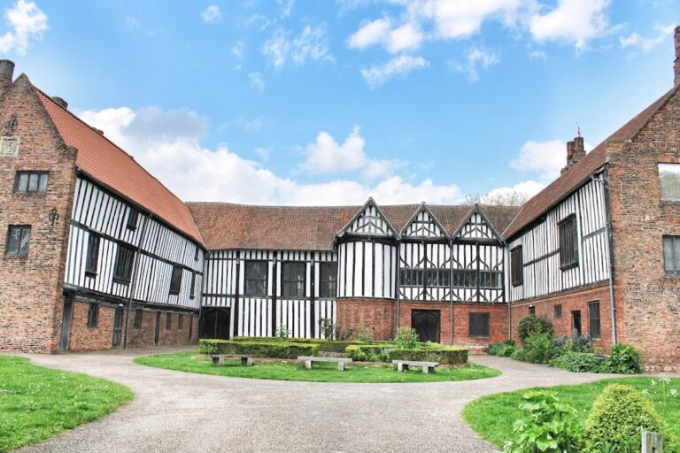 Gainsborough Old Hall: A Late Medieval Manor House in Lincolnshire