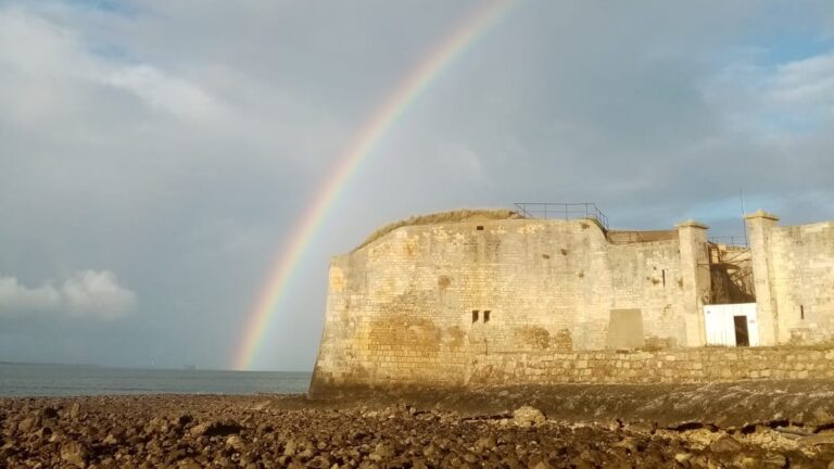 Fort Énet: A French Coastal Fortification Protecting Rochefort