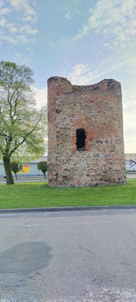 Castle in Kowalewo Pomorskie: Teutonic Commandery and Gothic Fortress 1 Castle in Kowalewo Pomorskie