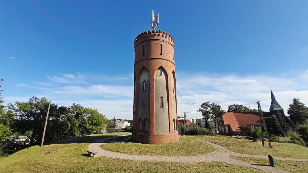 Castle in Kowalewo Pomorskie: Teutonic Commandery and Gothic Fortress 2 Castle in Kowalewo Pomorskie