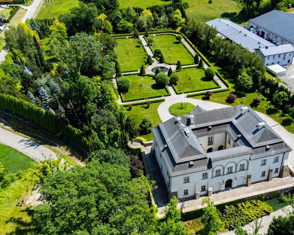Manor in Czaniec: A Fortified Renaissance and Baroque Noble Residence 2 Manor in Czaniec