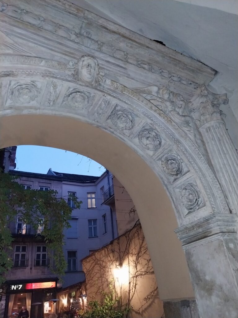 Montelupi Palace: A Historic Royal Reception Site in Krakow 1 Montelupi Palace
